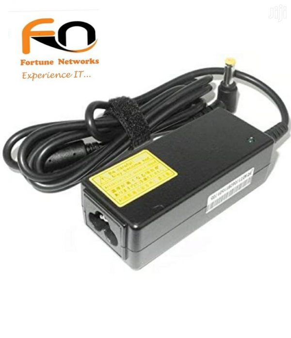 Dell Laptop Adapter 19V 1.58A