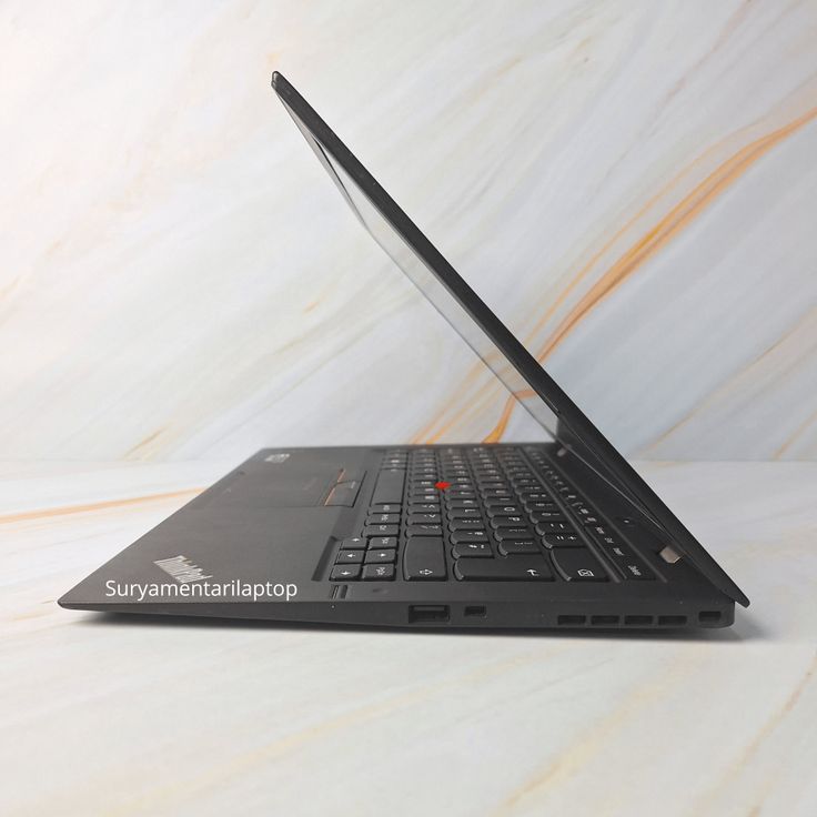 Lenovo ThinkPad X1 Carbon 5th Gen Core i5