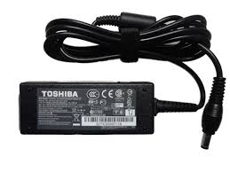 Toshiba 19V 1.58A Charger